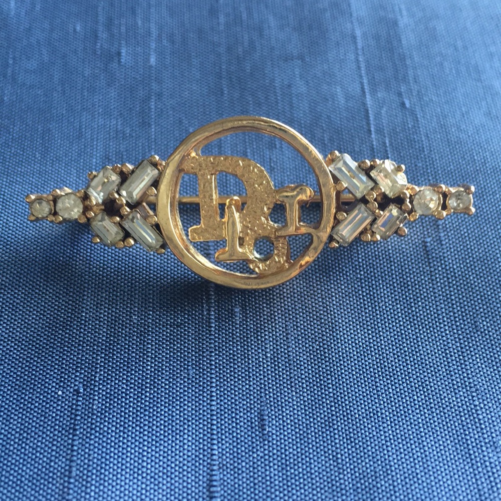 Dior brooch